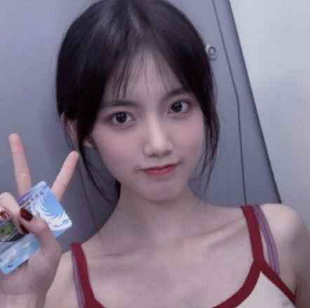清纯玉女·奶萌学生·朦胧风女生头像:感时花溅泪,恨别鸟惊心