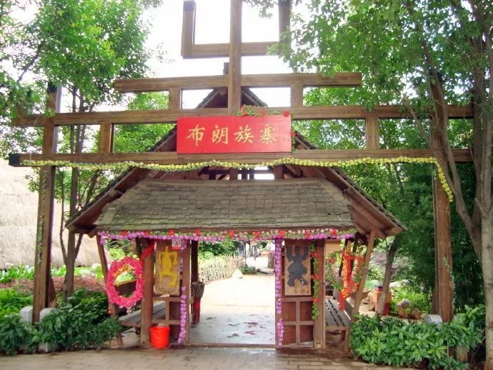 到云南民族村,探寻云南特有的少数民族风情