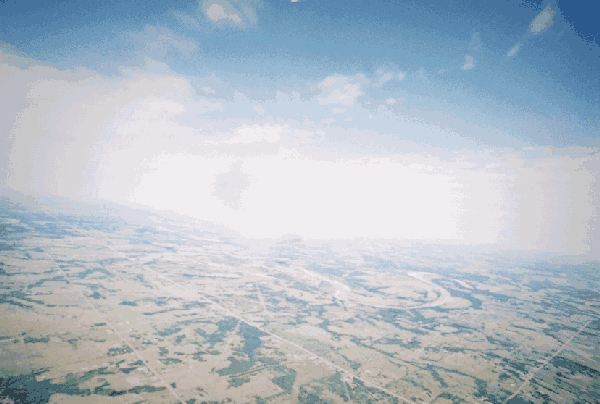 背景 壁纸 风景 天空 桌面 600_404 gif 动态图 动图