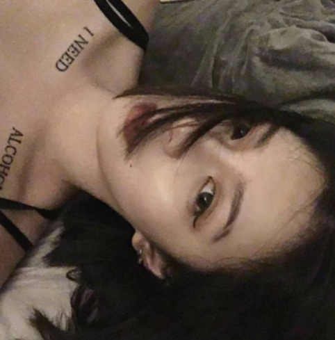 暗黑系·超拽·女生头像:我渴望见你一面,但我不会开口要求