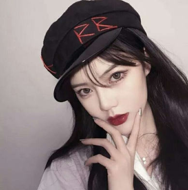 高冷·性感·女生头像:和喜欢的人千言万语,对其他的人只字不提