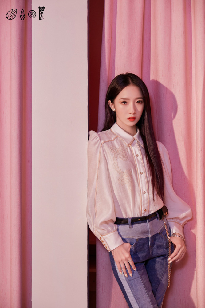 孟美岐精美写真高清壁纸
