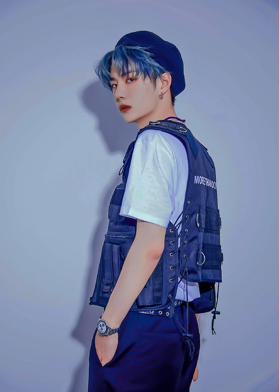 王一博,浓妆,王甜甜,uniq,男神