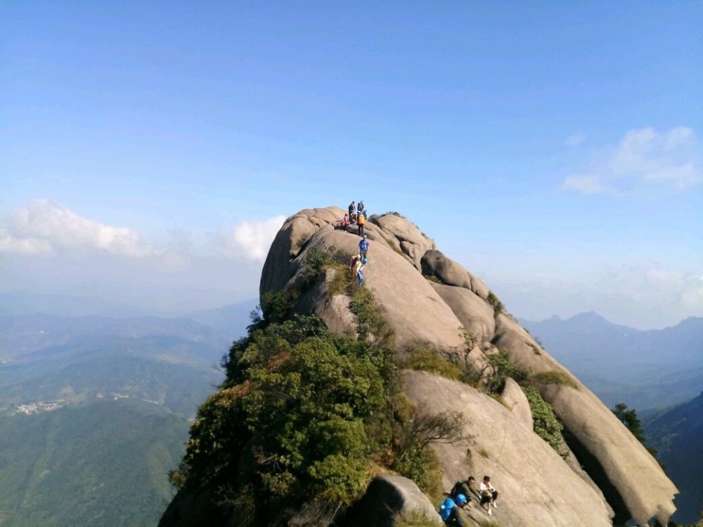 江西被忽略的山,有72座山峰,主峰1496米,还是4a景区