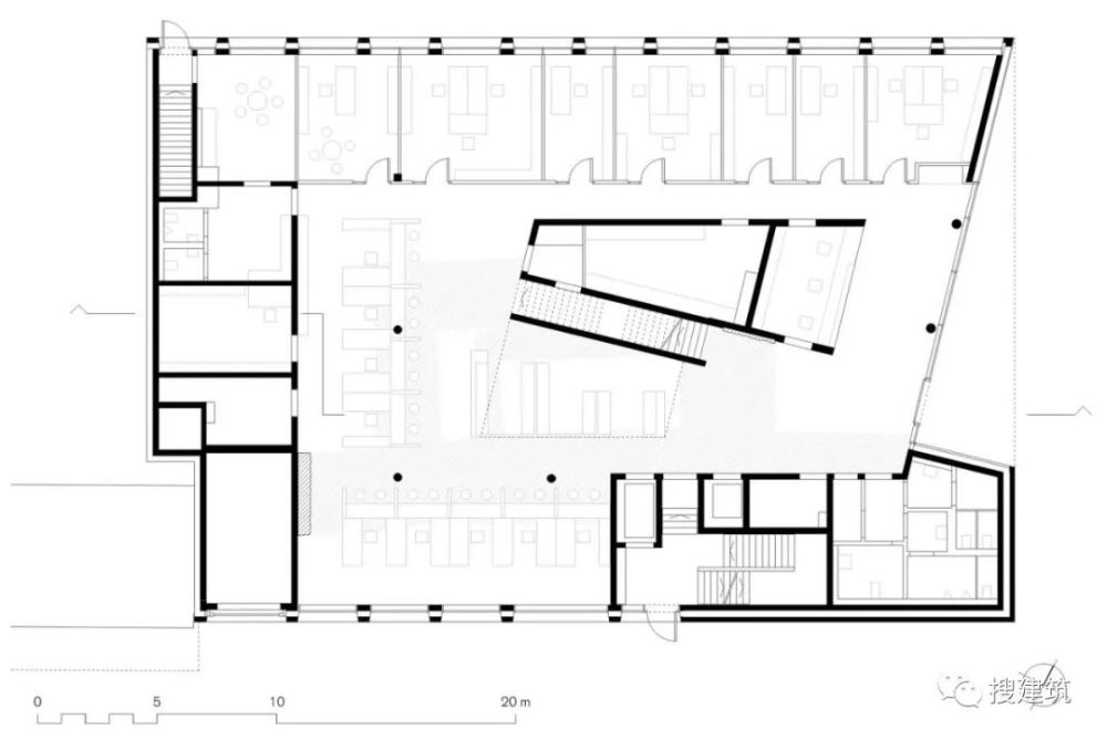 剖面图 建筑师:bez kock architekten 地点:德国 乌尔姆 年份:2019