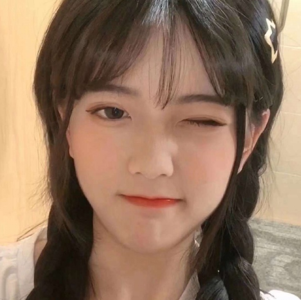 ins·单纯·女生头像:爱从来就是一件千回百转的事