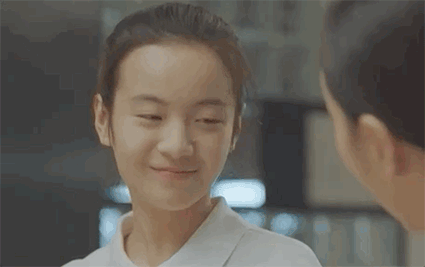 戏里哭成表情包的乔英子,居然是个隐形的