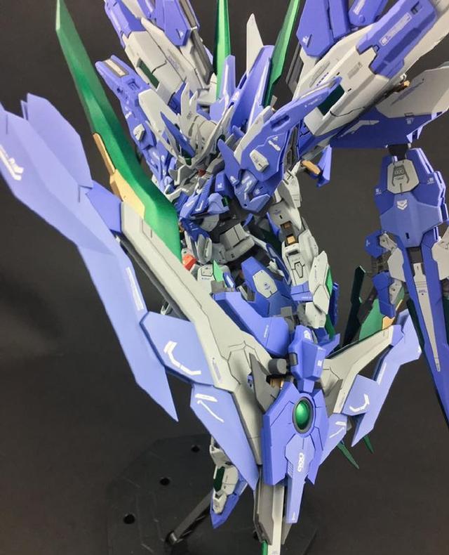 模玩控:mg1/100比例 惊异强袭型00q高达模型