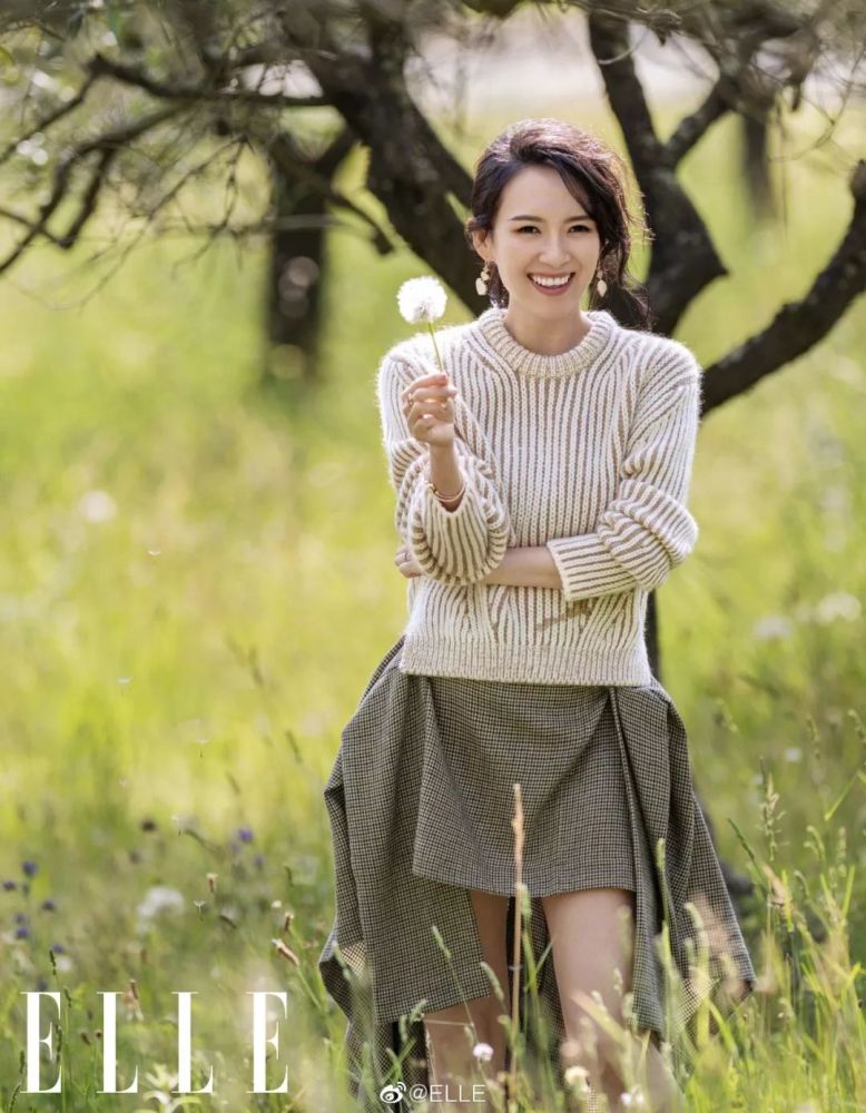 组图:章子怡登elle纪念刊"银十"封面
