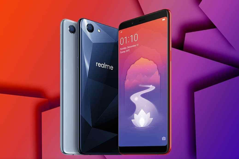 从realme q海报来看,起售价仅三位数.