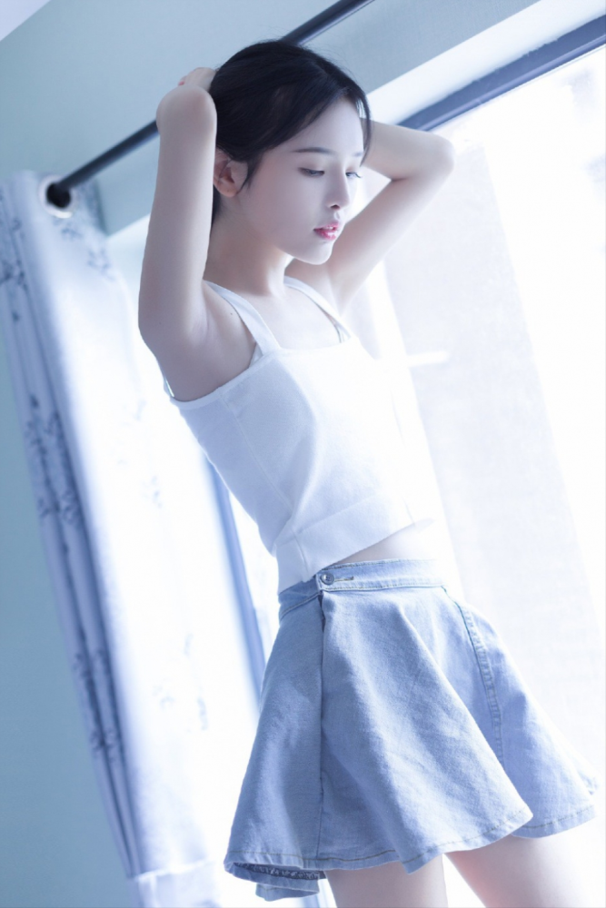 吊带文艺少女,超级小清新