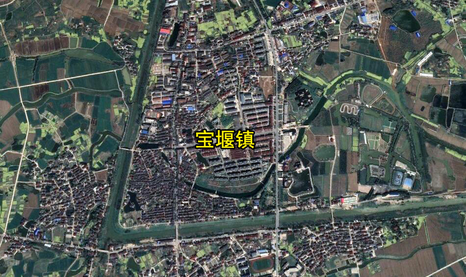 江苏镇江丹徒区最南端的镇,三面被其他县市包围,特产干拌面