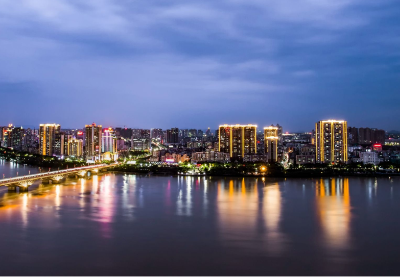 广东进步最快的城市,经济发展总量超过广州,不是肇庆揭阳