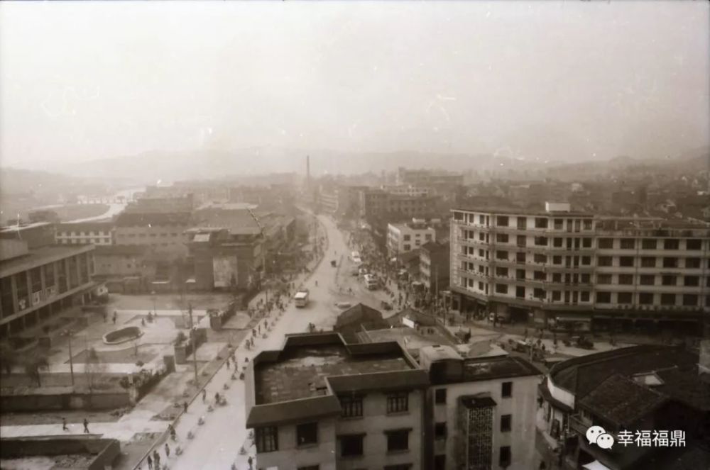 福鼎商城,广电大厦,京生大楼,邮电综合大楼拔地而起,城市面貌焕然一新