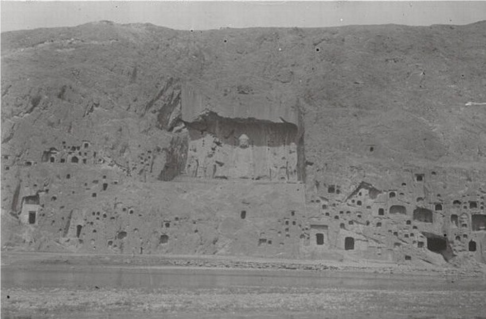 老照片:1907年的龙门石窟,法国汉学家拍摄