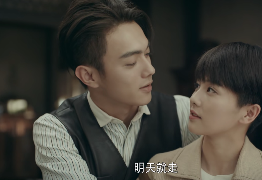 烈火军校:顾燕帧与谢襄恋爱,解锁"后背抱",弹幕:满脸姨妈笑