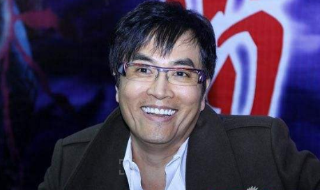 他曾是亚视一哥,演赌神媲美发哥,今发福严重婚姻成迷!