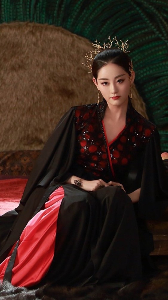 古装剧那些黑衣美人:锦觅豪华,招摇霸气,你被谁惊艳到