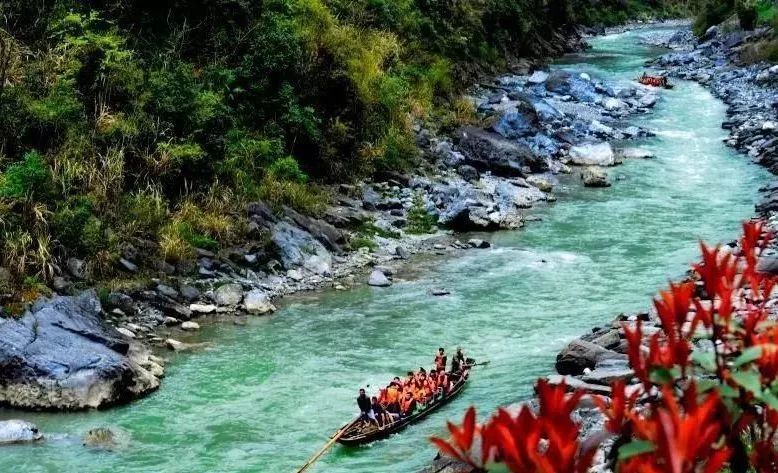 巴东旅游年卡与您约"惠"宜昌三峡九凤谷草地音乐节