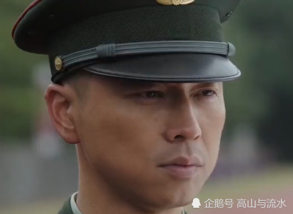 陆战之王:牛努力求婚叶晓俊,小舅子恶搞送礼物,打开后