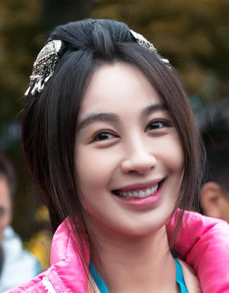 柔美可人:"曾柔"李菲儿