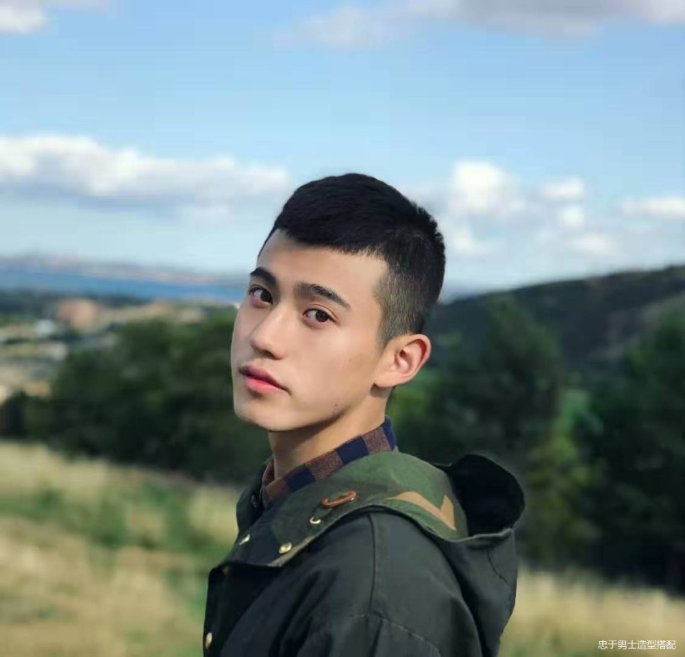 短发,发型,男士短发,男士发型,网红发型推荐
