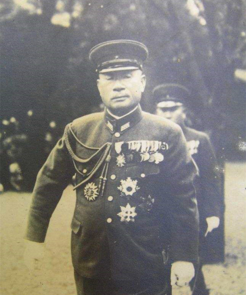 日本发动全面侵华战争后曾任109师团长,陆军次官,第十一军司令,第二