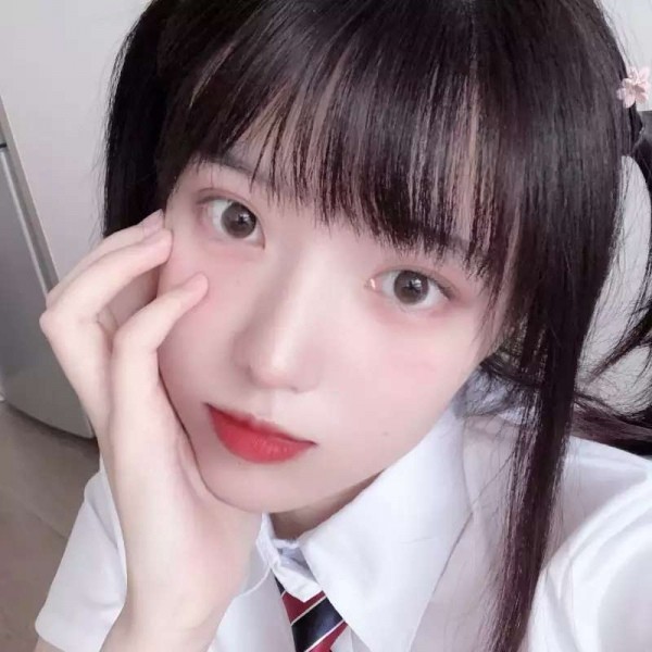 很有灵气的3大星座女生,聪明伶俐,大家的"开心果"