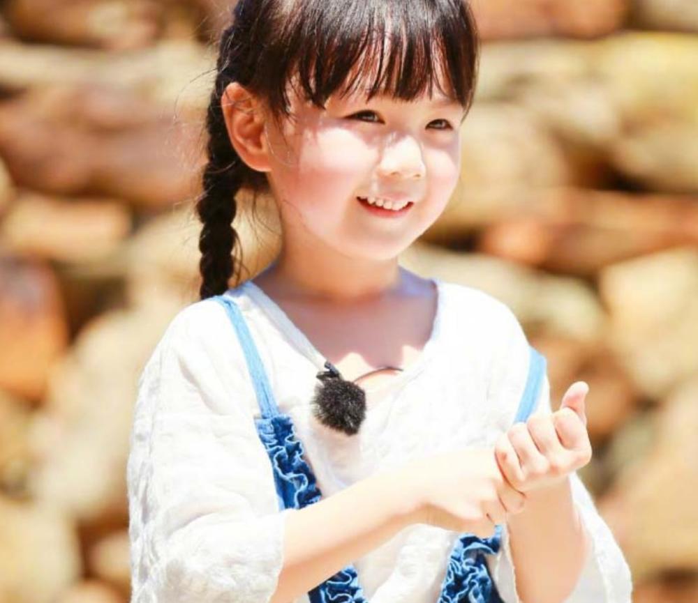 有一种"整容"叫纪美伊,曾是邓伦实习"女儿",如今美成高级脸