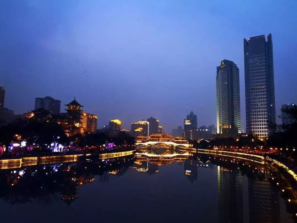 成都,龙泉山城市森林公园,景观照明,锦江公园,夜景,夜间经济