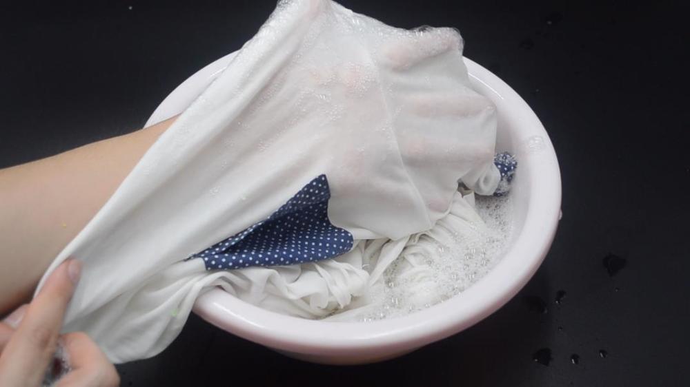 白醋,小苏打,洗衣服,肥皂,去除衣服上染色