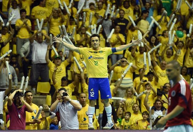 【球探】大写的服!他世界杯48球 被赞足球皇帝