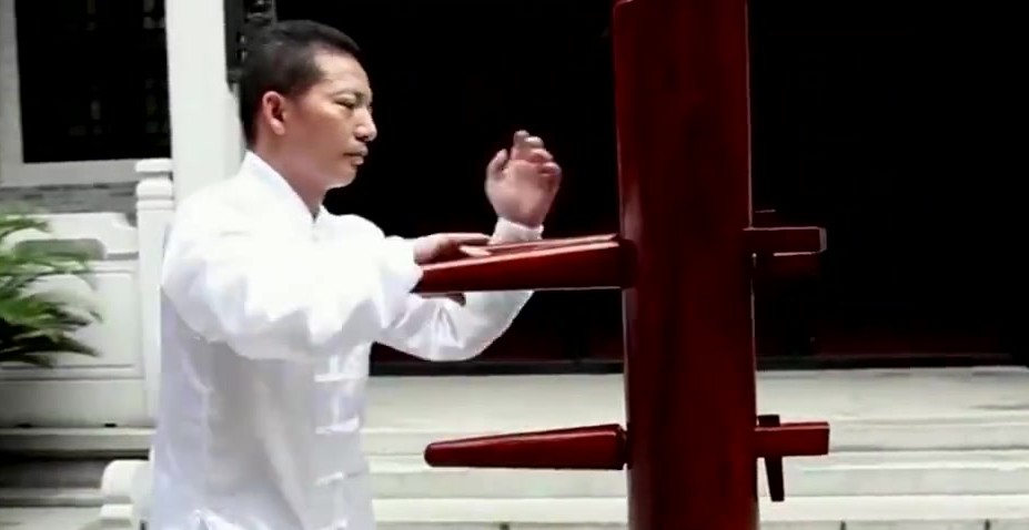 农民工小伙,竟把"寸拳"练到如此境界,难道是得到李小龙的真传