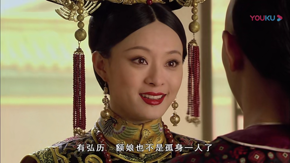钮祜禄甄嬛一回宫弘历就来拜见,小猪蹄子对待额娘还是真孝顺的