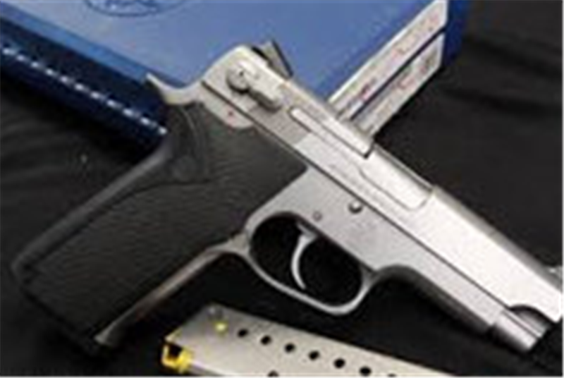 一组美国五款手枪图 图一日本大量采购 外型小巧 专为女性设计 看点快报