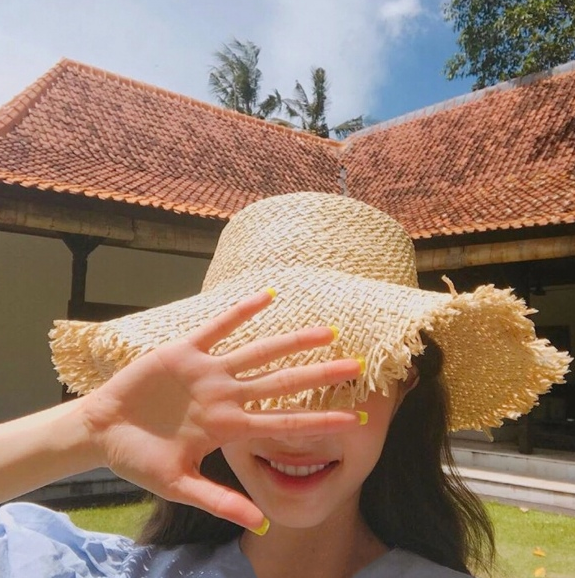 可爱·文艺·女生头像:抒一段流年絮语,种植一米阳光晴好