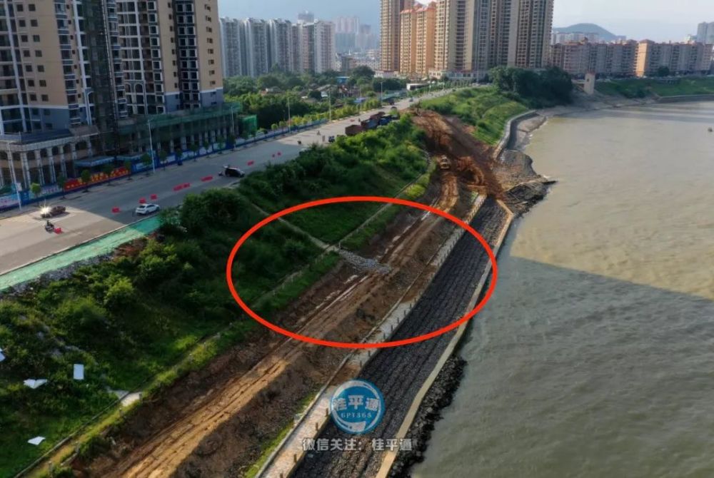 项目简介:郁江西岸,黔江南岸堤路园项目,环绕桂平主城区从郁江大桥至