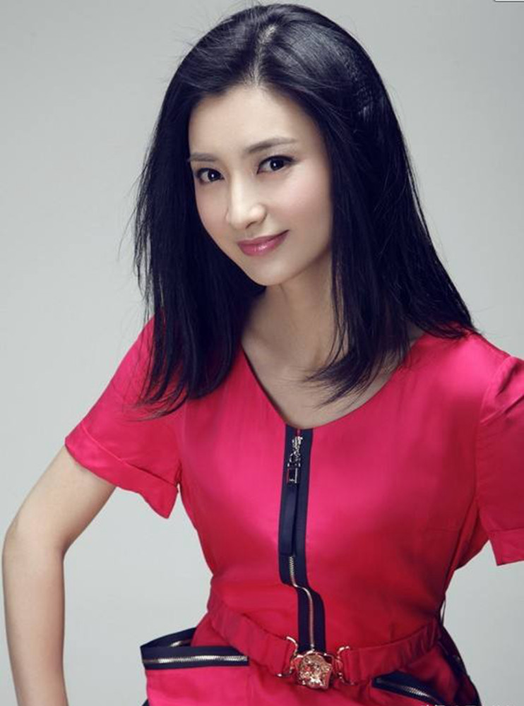 明星斓曦,娱乐圈影视演员,被誉为演艺圈"古典气质美女