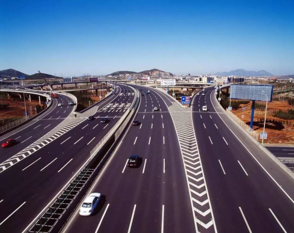 中国最早的10条高速公路,如今还好吗?