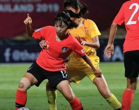 中国女足2-0胜韩国迎开门红,拿下出线最关键