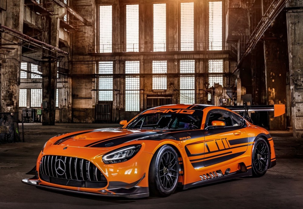 2020款奔驰amg gt3赛道版曝光,贵族外表下有着一个肌肉车的心