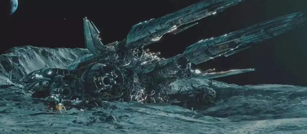 遗骸,并从研究中得到了现代科技的起源,卫星,激光,太空飞船都是从