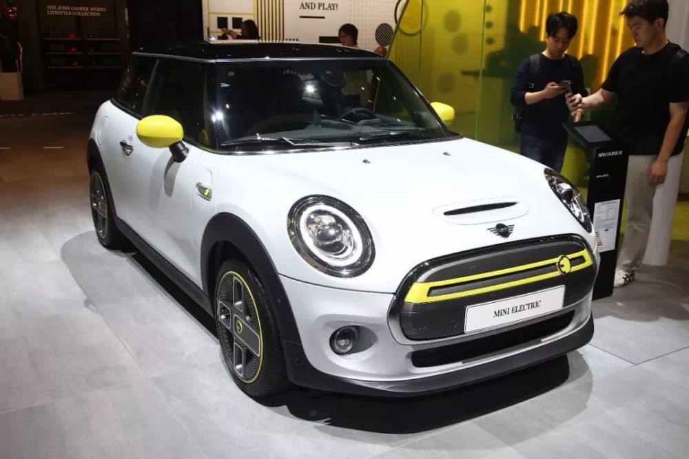 mini cooper se作为mini的首款电动车,搭载着一台最大功率为135kw的