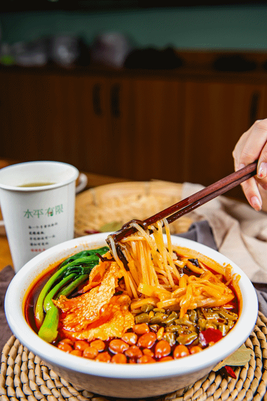 12.9元秒杀这碗让你又爱又恨的螺蛳粉,虽然水平有限但是美味无限!