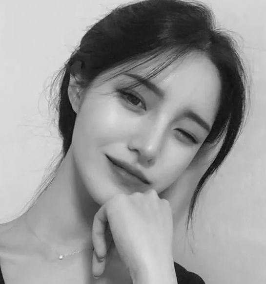 原宿风·俏皮·女生头像:摩羯座女生请注意查收哦