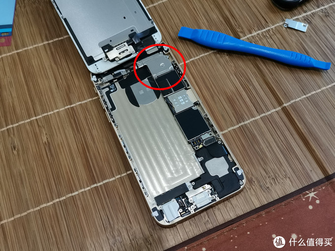 38元就能让你的iphone6焕发新春,只需拆4颗螺丝换电池