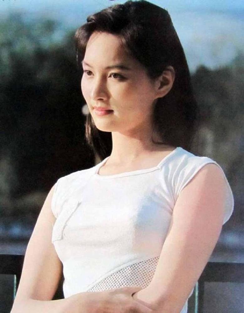 殷亭如