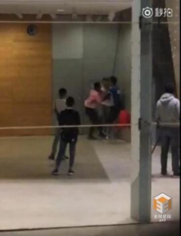 邓超否认郑恺发飙 回看郑恺被撕发飙迁怒鹿晗