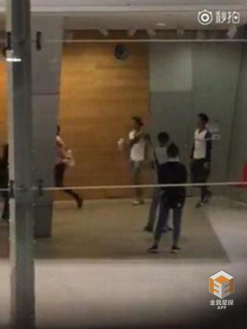 邓超否认郑恺发飙 回看郑恺被撕发飙迁怒鹿晗