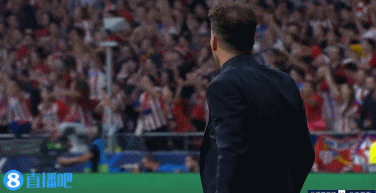 最终,马竞还是在定位球进攻中找到了尤文的漏洞,先是两名中后卫连线